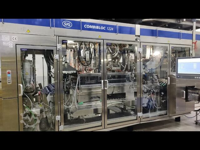 Mașină de umplere SIG combibloc second hand, 26.500 sticle/oră SIG HMR - 7478