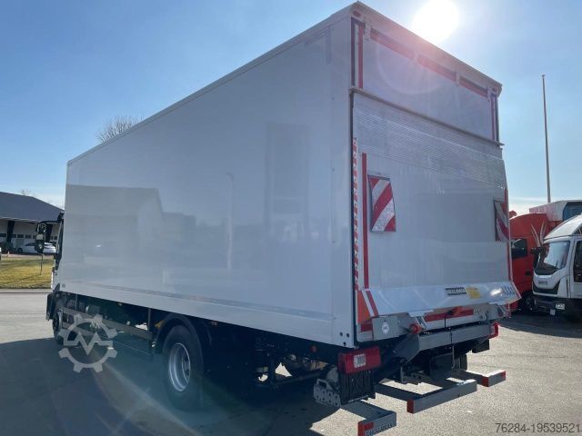 Vrachtwagen met bakwagen IVECO Eurocargo ML160E32 /P