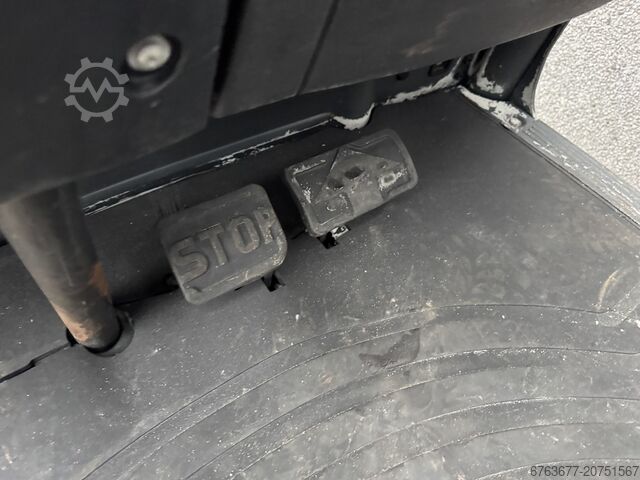 Linde H25T-02 Triplex 550 Freelift / Sideshift / Fork positioner LPG 2013 LINDE H25T-02 Triplo 550 Freelift / Sideshift / Vorkversteller LPG 2013