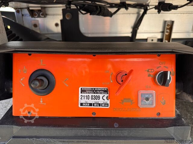 Koelwagen met geïsoleerde laadbak Iveco Daily 35C16 Tiefkühlkoffer Carrier 400