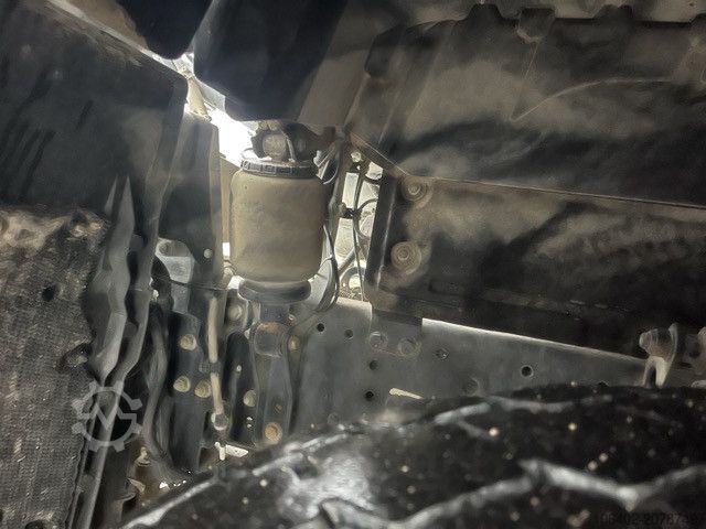 Standard tractor unit MAN TGX 18.460 4x4H BLS