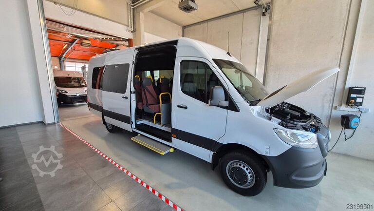 Minibus MERCEDES-BENZ 8 x 517 Sprinter Lord Light  22 SS Aktionspreis