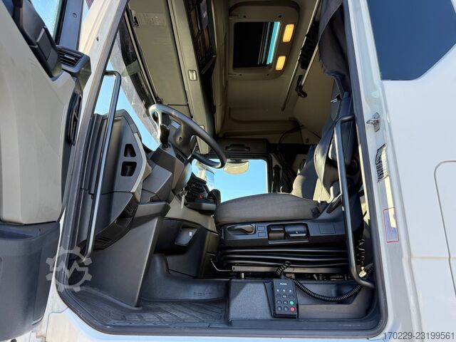 Standard nyergesvontató MAN TGX 18.510