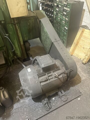 κατακόρυφος τόρνος Webster & Bennett 48EV