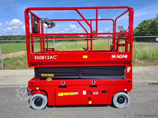 Plataforma de tesoura MAGNI ES 0812 AC+ | 2025