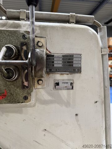 Mašina za savijanje lima XOM XOM 200/4