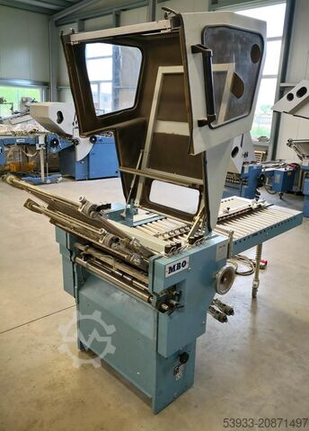 Folding machine MBO T-530/4-4