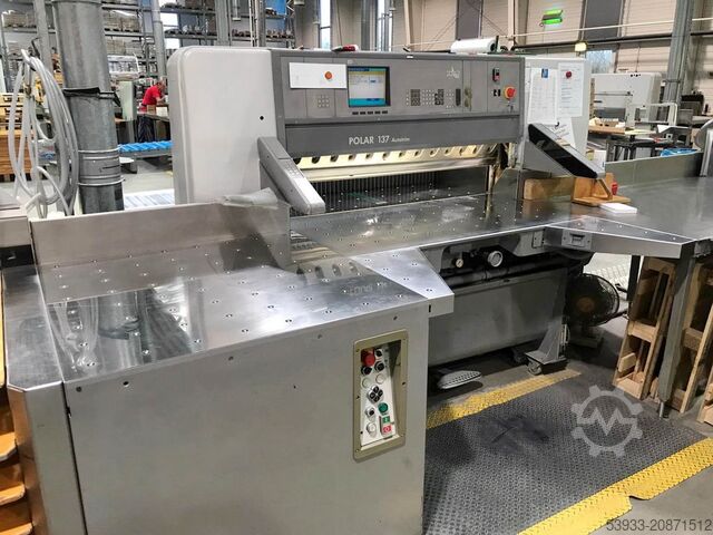 Papier snijmachine Polar 137 ED-AT