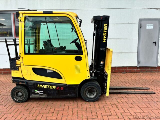 Električni viljuškar za 4 točka Hyster J 2.5 XN