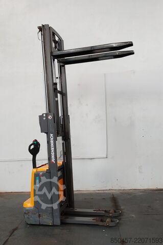 Palleløftere Jungheinrich EJC 112 LI ION 2.5m/ free lift/ 2051h