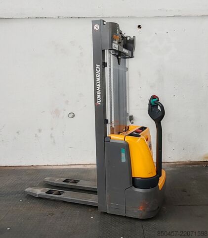 Palleløftere Jungheinrich EJC 112 LI ION 3.2m/ 698h/ 2020y