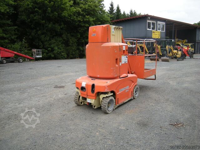 Κάθετος ανυψωτήρας με ιστό JLG Toucan 1010