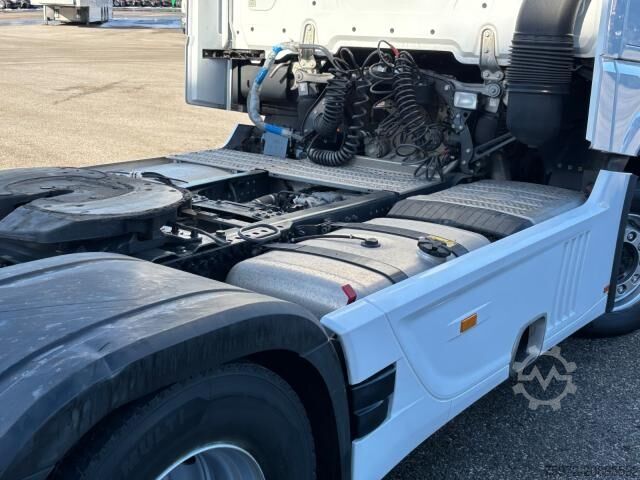 Tractor estándar Actros 1851 LS