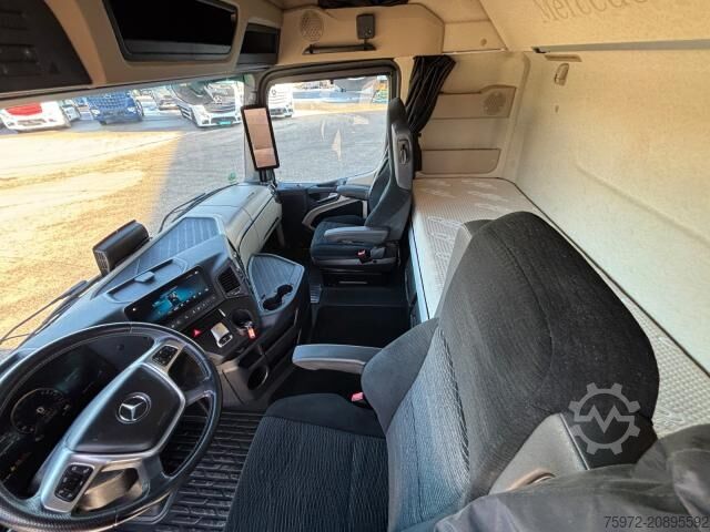 Tractor estándar Actros 1851 LS