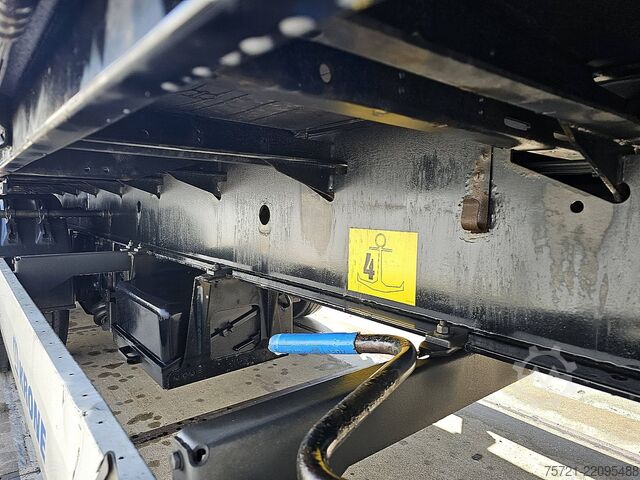 Schuifzeilen KRONE SD STEERAXLE TAILLIFT