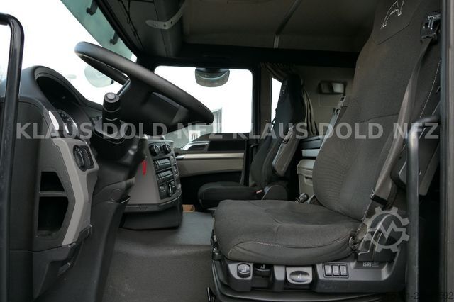 Autocarro con cassone fisso MAN TGM 15.290 Baumaschinentransporter Navi Euro 6