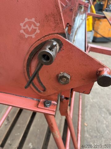 Mașină de îndoit tablă Gabro BF