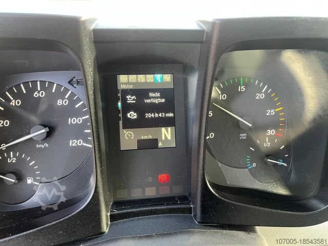 Andra Mercedes-Benz Unimog U 219 mit Jotha Aufbau