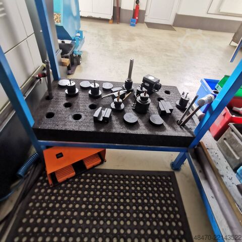 CNC strug sa C osom Spinner TC600 65MC