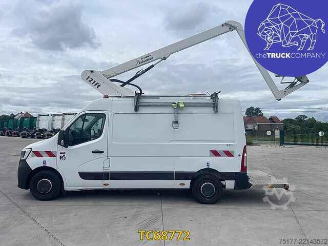 Lyftplattform Renault Master 145.35 nacelle