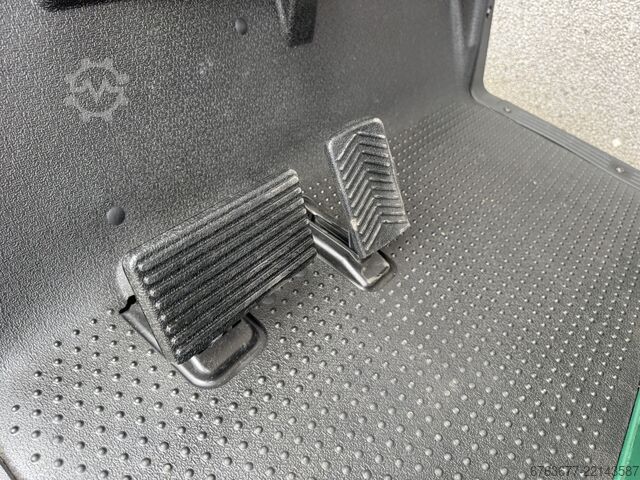 EZGO RXV Golfkar Golfcar Elektrisch 4 Zits 2019 Inc Lader EZ-GO RXV Golfkar Golfcar Elektrisch 4 Zits 2019 Inc Lader