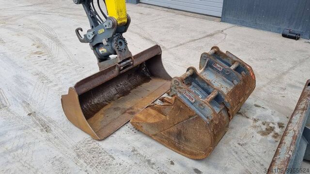 Midi excavator Wacker Neuson ET90 - POWERTILT - 3X BUCKETS - 2018 YEAR - CAMERA