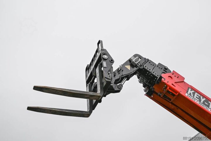 ładowarka teleskopowa Manitou MRT 2550 +