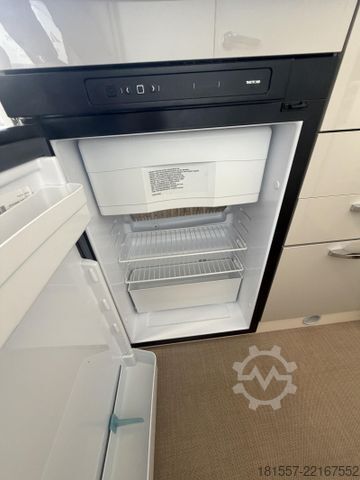 Autocaravana semi-integrada BÜRSTNER Travel Van T 620 G Halbjahreswagen, Automatik
