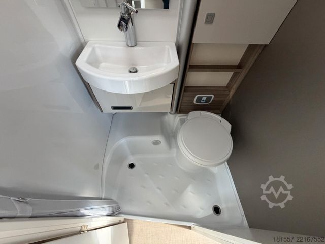 Autocaravana semi-integrada BÜRSTNER Travel Van T 620 G Halbjahreswagen, Automatik