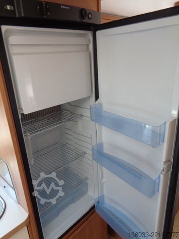 Caravana LMC Musica 560 E Arctic *Vorzelt*Mover*ALDE m. FBHz.