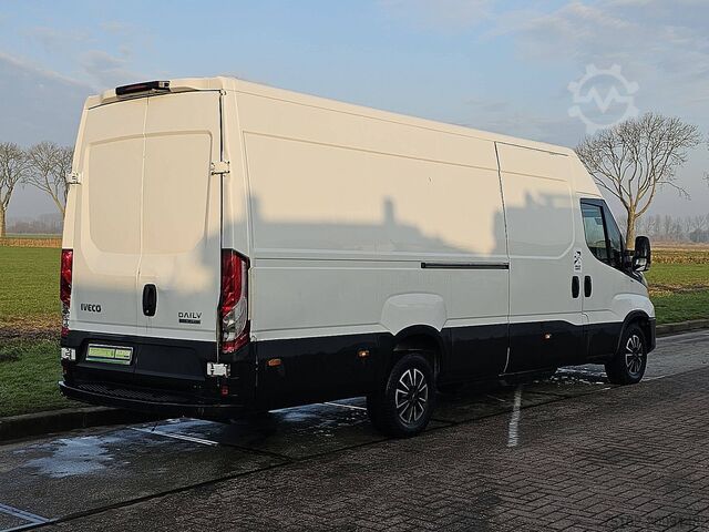 Kombi med högt tak IVECO DAILY 35 S 14 NV 3.0 AUT. L3H2