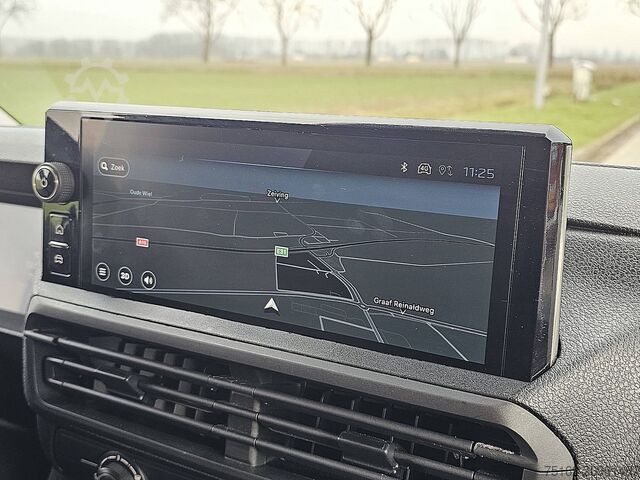 Kombi z wysokim dachem PEUGEOT EXPERT 2.0 L2 Navi Automaat