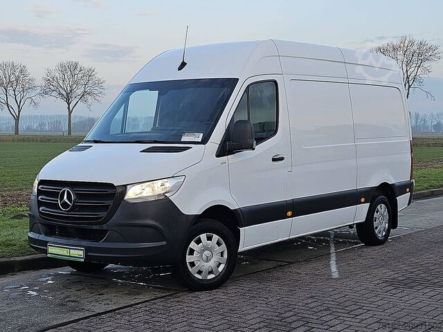 Kombi z wysokim dachem MERCEDES-BENZ SPRINTER 317 L2H2 3.5T-Trekhaak!