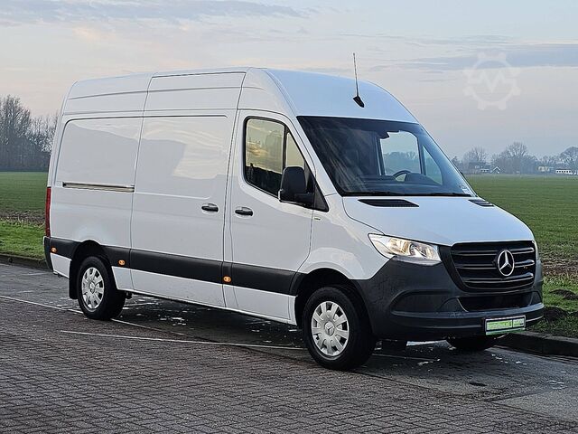Kombi z wysokim dachem MERCEDES-BENZ SPRINTER 317 L2H2 3.5T-Trekhaak!