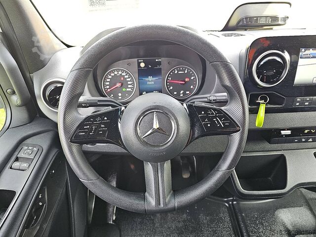 Kombi z wysokim dachem MERCEDES-BENZ SPRINTER 317 L2H2 Mbux10 LED
