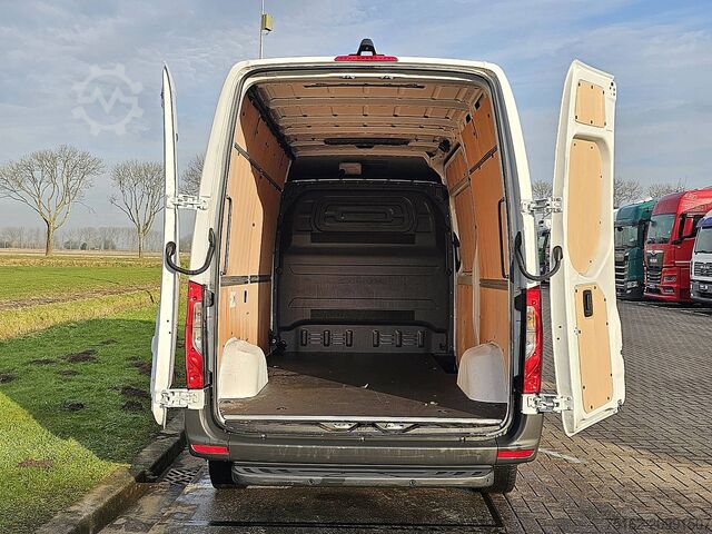 Kombi z wysokim dachem MERCEDES-BENZ SPRINTER 317 L2H2 Mbux10 LED