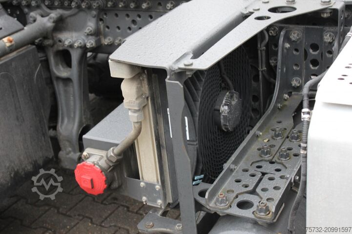 Τυπική μονάδα τράκτορα Mercedes-Benz Arocs 1843 E6 ACC Hydraulik Alu-Felgen Kühlbox