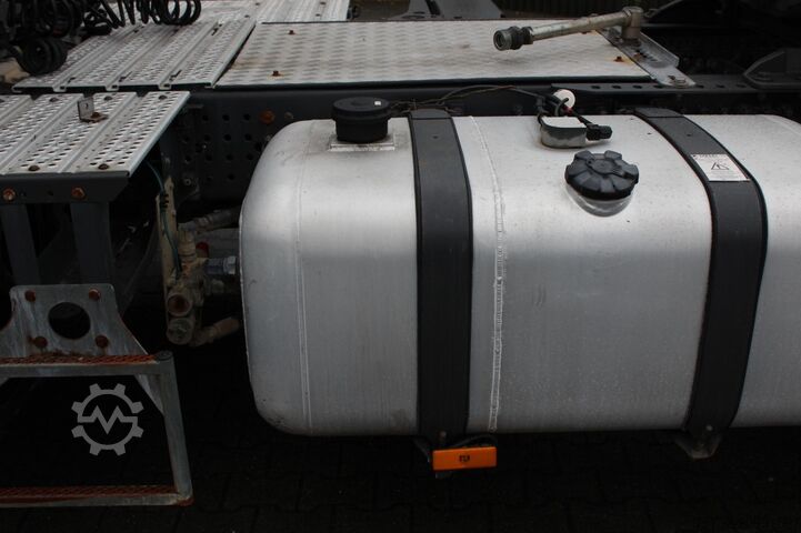 Τυπική μονάδα τράκτορα Mercedes-Benz Arocs 1843 E6 ACC Hydraulik Alu-Felgen Kühlbox