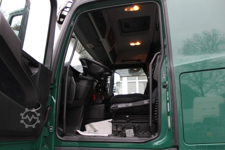 Τυπική μονάδα τράκτορα Mercedes-Benz Arocs 1843 E6 ACC Hydraulik Alu-Felgen Kühlbox