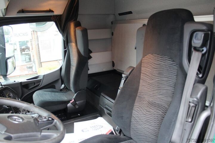 Τυπική μονάδα τράκτορα Mercedes-Benz Arocs 1843 E6 ACC Hydraulik Alu-Felgen Kühlbox