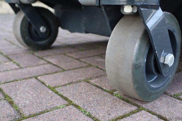 Scharnierende telescopische hoogwerker Bravi LUI HD WD Leonardo New, Electric, 4.90m Working He