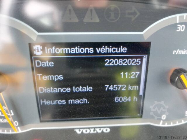 Döngölő teherautó Volvo A 45 G