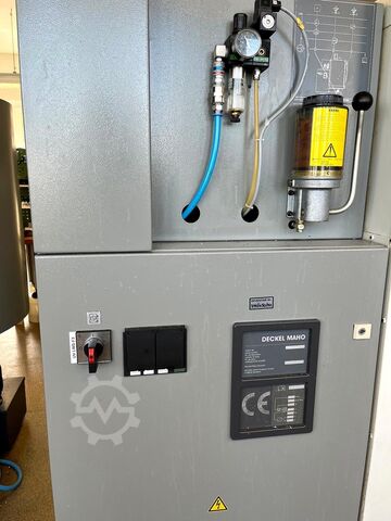 Universal-Bearbeitungszentrum Deckel Maho DMU 35M