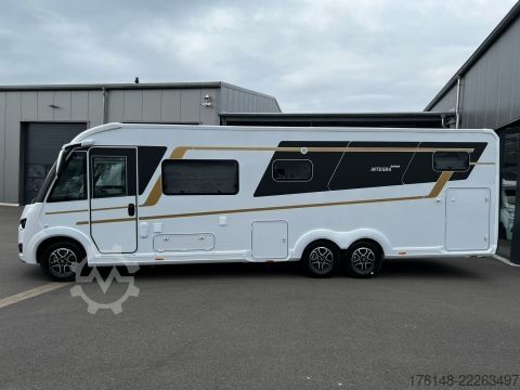 Integraal camper Eura Mobil Integra 890 EB