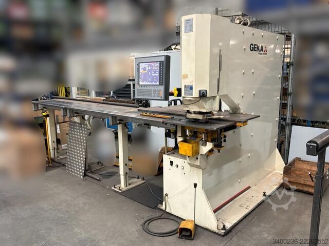 2016 Geka Puma 110 SD multifunctionele pons- en snijmachine Geka Puma 110 SD