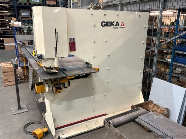 2016 Geka Puma 110 SD multifunctionele pons- en snijmachine Geka Puma 110 SD
