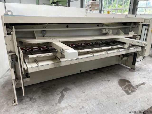 Hydraulische guillotinescharen, plaatscharen, plaatscharen LVD HST-C 31 / 6