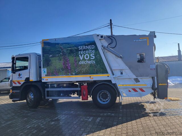 Vuilniswagen SCANIA P320