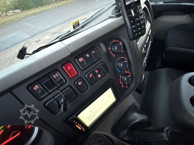 Rashladni kamion DAF LF 16.260 Tiefkühlkoffer mit Ladebordwand