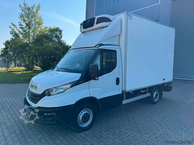 Koelwagen met geïsoleerde laadbak IVECO Daily 35S16 Tiefkühlkoffer mit Ladebordwand